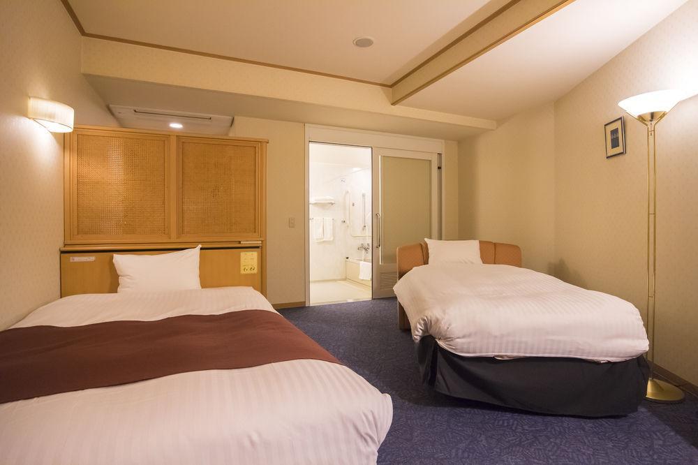 Hotel Cuore Nagasaki Ekimae Екстериор снимка